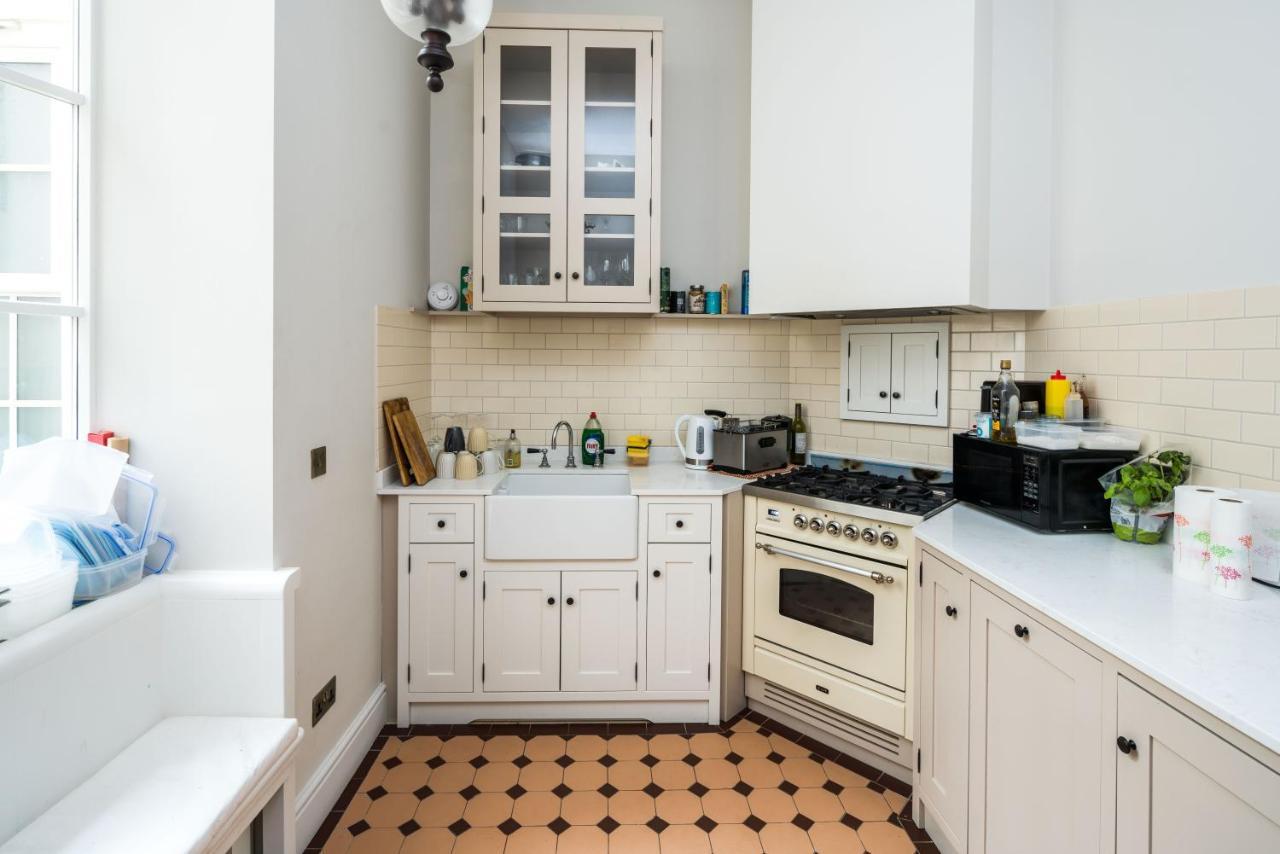 4 Bedroom House Up To 10 People At Heart Of Kensington And Chelsea ลอนดอน ภายนอก รูปภาพ